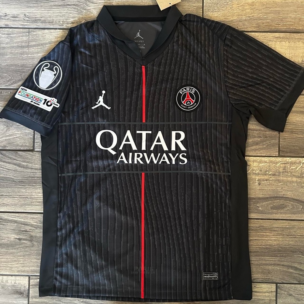 Paris Saint Germain 4th Kit 25/26 | Size Medium | Champions League Badges
